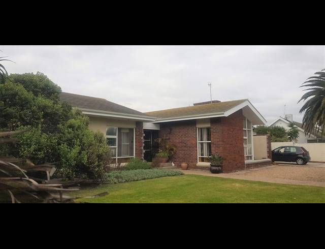 4 BEDROOM HOUSE TO LET IN MILNERTON CENTRAL